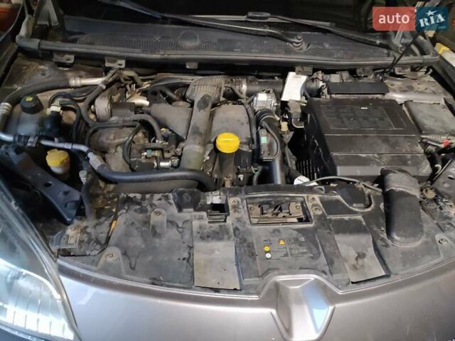 Серый Рено Меган, объемом двигателя 1.46 л и пробегом 232 тыс. км за 7200 $, фото 1 на Automoto.ua