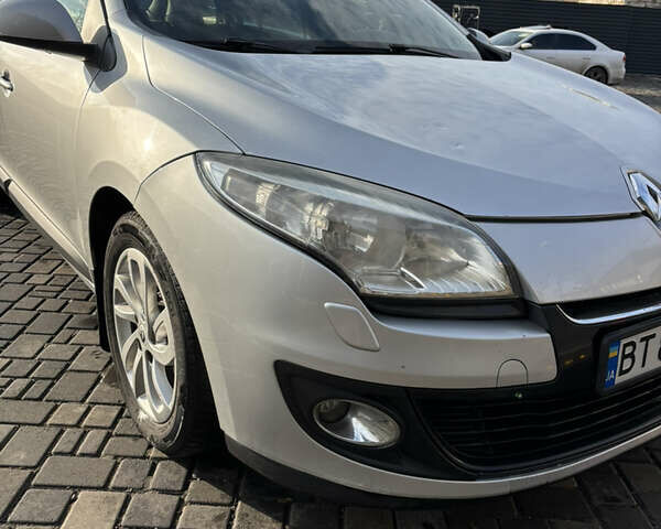 Серый Рено Меган, объемом двигателя 1.5 л и пробегом 301 тыс. км за 7200 $, фото 7 на Automoto.ua