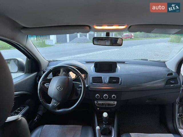 Серый Рено Меган, объемом двигателя 1.5 л и пробегом 263 тыс. км за 6500 $, фото 6 на Automoto.ua