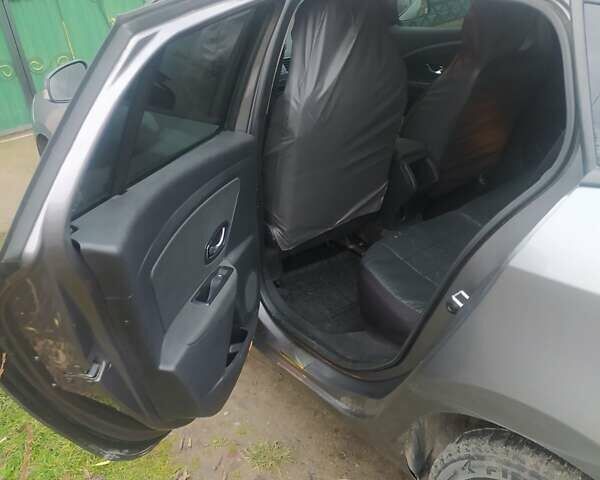 Серый Рено Меган, объемом двигателя 1.46 л и пробегом 232 тыс. км за 7200 $, фото 7 на Automoto.ua