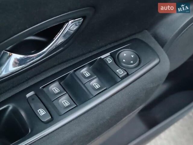 Серый Рено Меган, объемом двигателя 1.5 л и пробегом 269 тыс. км за 7590 $, фото 16 на Automoto.ua