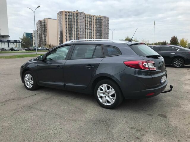 Серый Рено Меган, объемом двигателя 1.5 л и пробегом 253 тыс. км за 7870 $, фото 6 на Automoto.ua