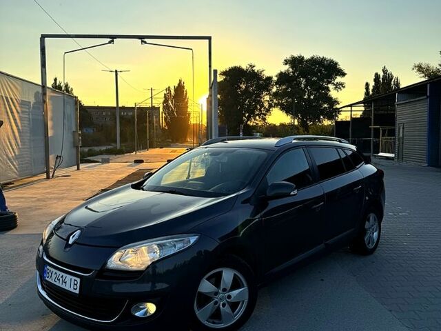 Серый Рено Меган, объемом двигателя 15 л и пробегом 0 тыс. км за 7400 $, фото 1 на Automoto.ua