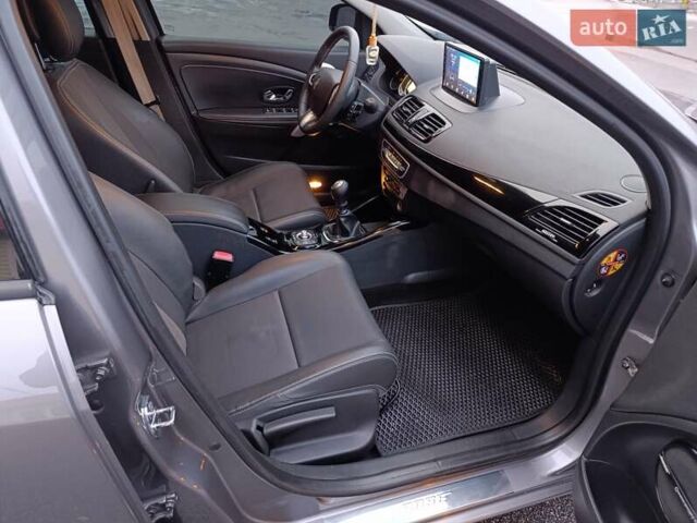 Сірий Рено Меган, об'ємом двигуна 1.6 л та пробігом 208 тис. км за 8200 $, фото 9 на Automoto.ua