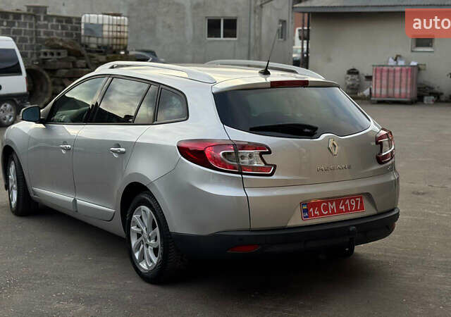 Серый Рено Меган, объемом двигателя 1.5 л и пробегом 215 тыс. км за 7600 $, фото 13 на Automoto.ua