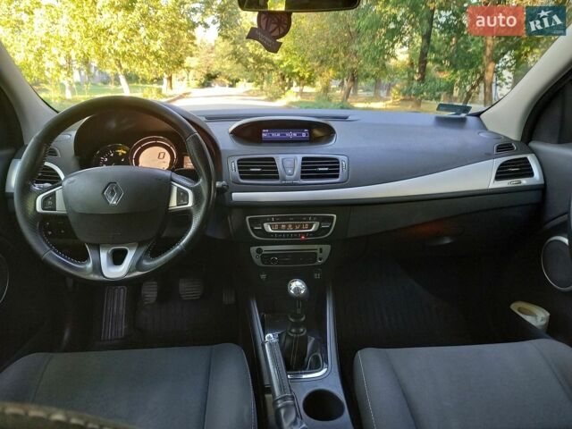Сірий Рено Меган, об'ємом двигуна 1.5 л та пробігом 280 тис. км за 6200 $, фото 18 на Automoto.ua