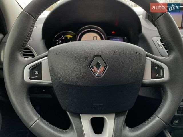 Серый Рено Меган, объемом двигателя 1.46 л и пробегом 263 тыс. км за 7999 $, фото 38 на Automoto.ua