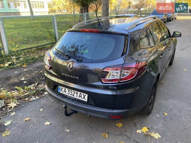 Серый Рено Меган, объемом двигателя 1.5 л и пробегом 237 тыс. км за 7500 $, фото 3 на Automoto.ua