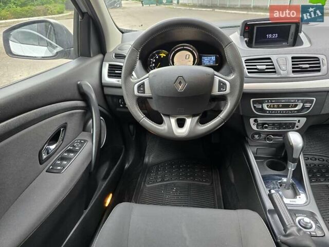 Серый Рено Меган, объемом двигателя 1.46 л и пробегом 195 тыс. км за 8500 $, фото 30 на Automoto.ua