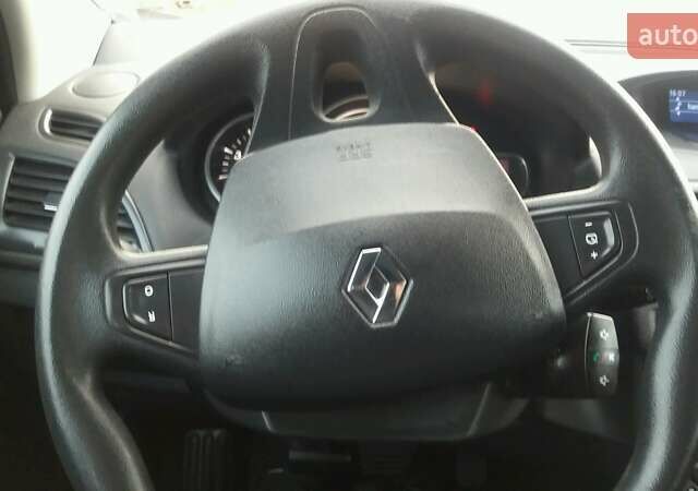 Сірий Рено Меган, об'ємом двигуна 1.5 л та пробігом 199 тис. км за 6700 $, фото 59 на Automoto.ua