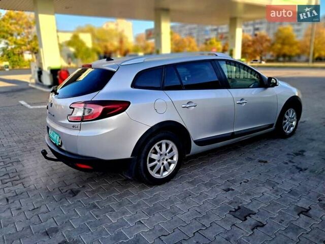 Сірий Рено Меган, об'ємом двигуна 1.9 л та пробігом 266 тис. км за 6800 $, фото 11 на Automoto.ua