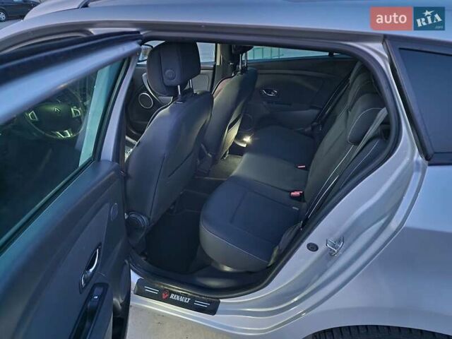 Серый Рено Меган, объемом двигателя 1.46 л и пробегом 292 тыс. км за 6500 $, фото 26 на Automoto.ua