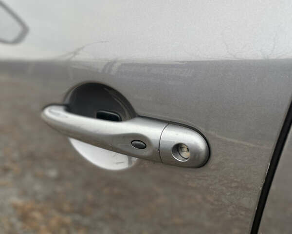 Серый Рено Меган, объемом двигателя 1.5 л и пробегом 263 тыс. км за 9350 $, фото 11 на Automoto.ua