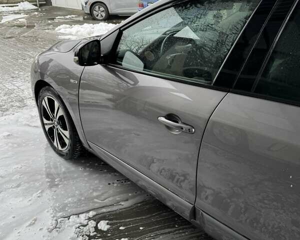 Серый Рено Меган, объемом двигателя 1.46 л и пробегом 355 тыс. км за 7700 $, фото 4 на Automoto.ua