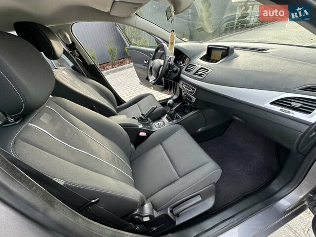 Сірий Рено Меган, об'ємом двигуна 1.5 л та пробігом 97 тис. км за 10299 $, фото 24 на Automoto.ua