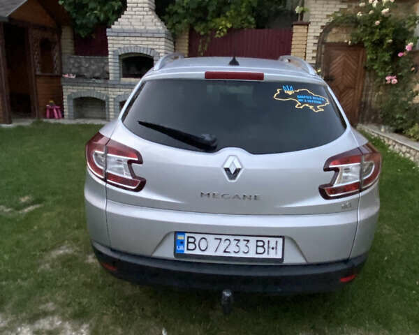 Серый Рено Меган, объемом двигателя 1.46 л и пробегом 345 тыс. км за 8000 $, фото 2 на Automoto.ua