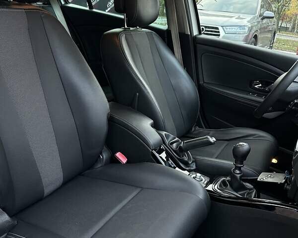 Сірий Рено Меган, об'ємом двигуна 1.46 л та пробігом 289 тис. км за 7800 $, фото 16 на Automoto.ua