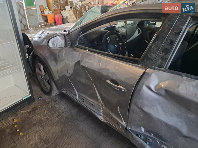 Рено Меган 2012 в Славянске на Automoto.ua Серый Рено Меган, объемом двигателя 1.46 л и пробегом 200 тыс. км за 3500 $, фото 9 на Automoto.ua
