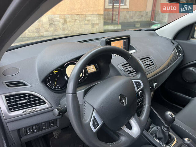 Серый Рено Меган, объемом двигателя 1.5 л и пробегом 210 тыс. км за 8300 $, фото 17 на Automoto.ua