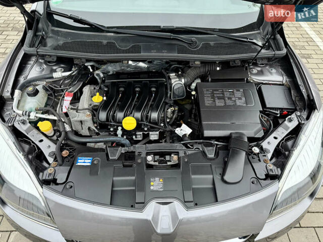 Серый Рено Меган, объемом двигателя 1.6 л и пробегом 176 тыс. км за 9200 $, фото 16 на Automoto.ua