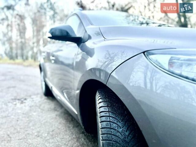 Серый Рено Меган, объемом двигателя 1.5 л и пробегом 248 тыс. км за 8300 $, фото 4 на Automoto.ua