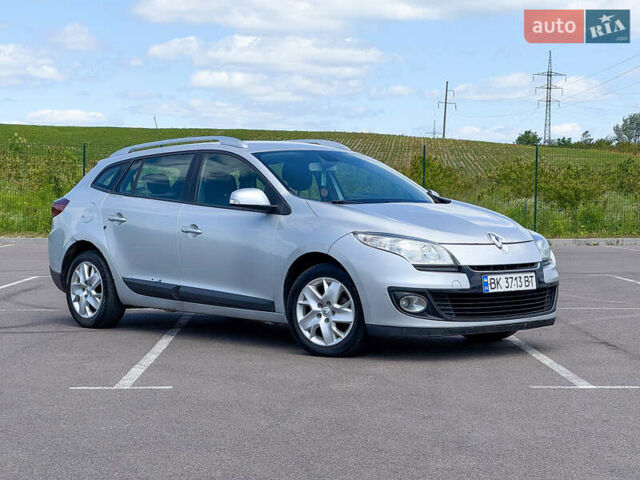 Серый Рено Меган, объемом двигателя 1.46 л и пробегом 262 тыс. км за 6400 $, фото 3 на Automoto.ua