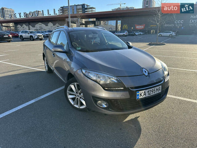 Сірий Рено Меган, об'ємом двигуна 1.46 л та пробігом 346 тис. км за 6900 $, фото 1 на Automoto.ua