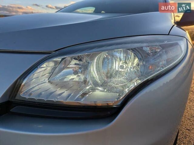 Серый Рено Меган, объемом двигателя 1.5 л и пробегом 224 тыс. км за 6995 $, фото 30 на Automoto.ua