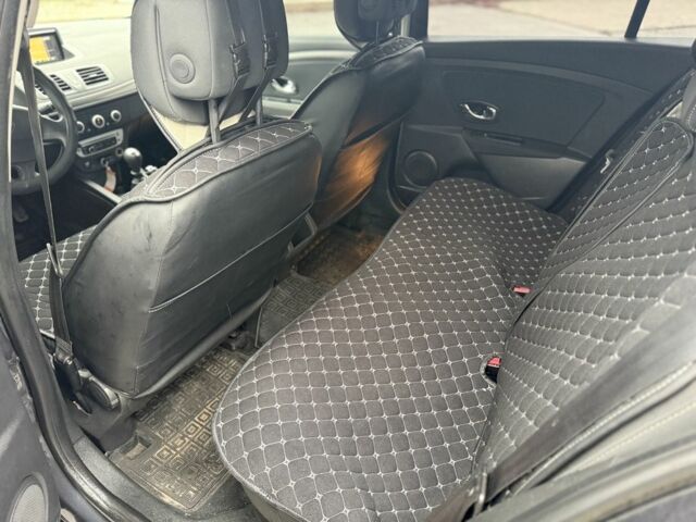 Серый Рено Меган, объемом двигателя 1.6 л и пробегом 200 тыс. км за 3500 $, фото 6 на Automoto.ua