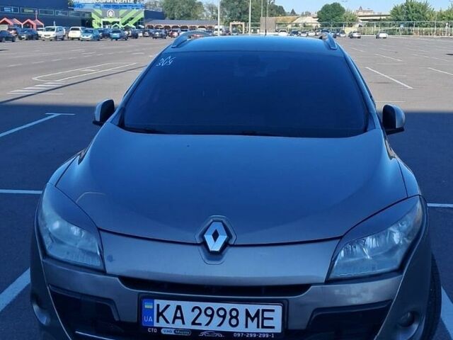 Серый Рено Меган, объемом двигателя 1.46 л и пробегом 324 тыс. км за 7000 $, фото 1 на Automoto.ua