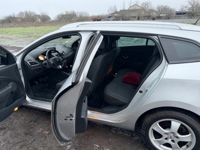 Сірий Рено Меган, об'ємом двигуна 1.5 л та пробігом 260 тис. км за 6500 $, фото 7 на Automoto.ua