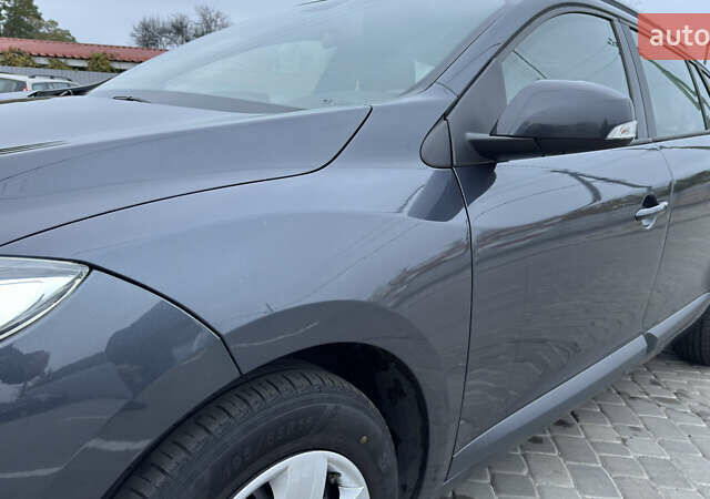 Серый Рено Меган, объемом двигателя 1.46 л и пробегом 183 тыс. км за 8100 $, фото 49 на Automoto.ua