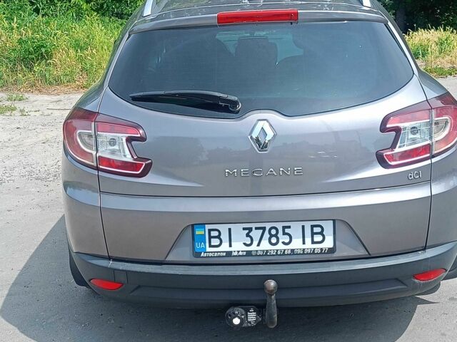 Сірий Рено Меган, об'ємом двигуна 1.5 л та пробігом 240 тис. км за 6500 $, фото 1 на Automoto.ua