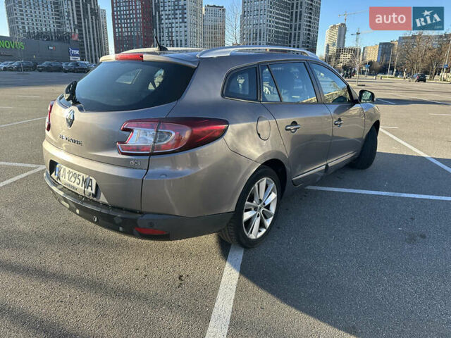 Сірий Рено Меган, об'ємом двигуна 1.46 л та пробігом 346 тис. км за 6900 $, фото 3 на Automoto.ua