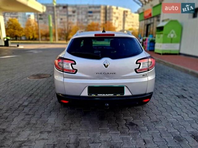 Сірий Рено Меган, об'ємом двигуна 1.9 л та пробігом 266 тис. км за 6800 $, фото 9 на Automoto.ua