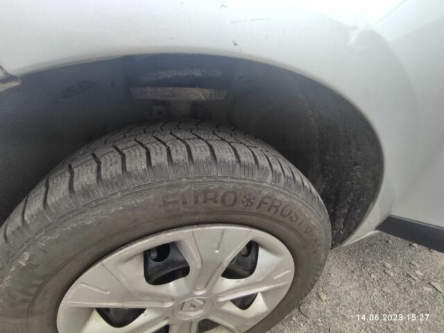 Рено Меган 2012 в Ужгороде на Automoto.ua Серый Рено Меган, объемом двигателя 1.5 л и пробегом 280 тыс. км за 7400 $, фото 1 на Automoto.ua