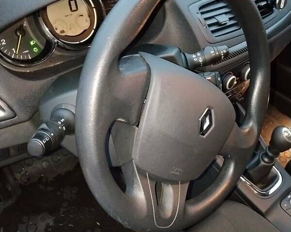 Серый Рено Меган, объемом двигателя 1.46 л и пробегом 233 тыс. км за 7200 $, фото 15 на Automoto.ua