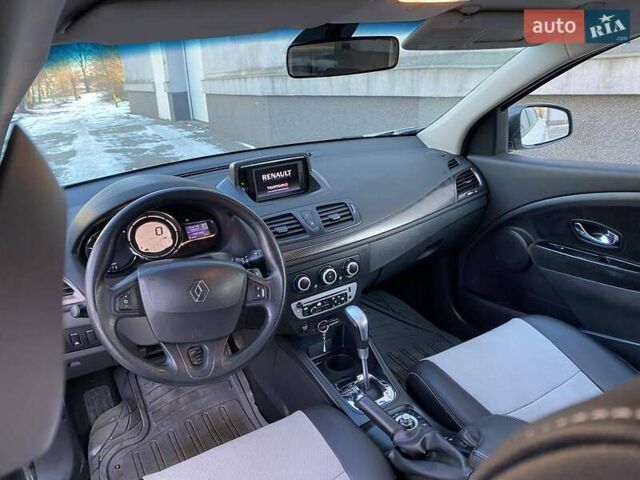 Серый Рено Меган, объемом двигателя 1.5 л и пробегом 240 тыс. км за 7300 $, фото 12 на Automoto.ua