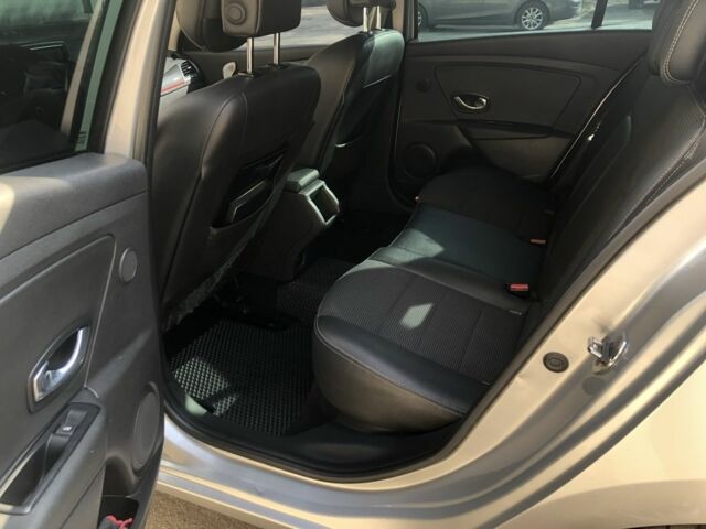 Сірий Рено Меган, об'ємом двигуна 1.5 л та пробігом 307 тис. км за 8700 $, фото 12 на Automoto.ua