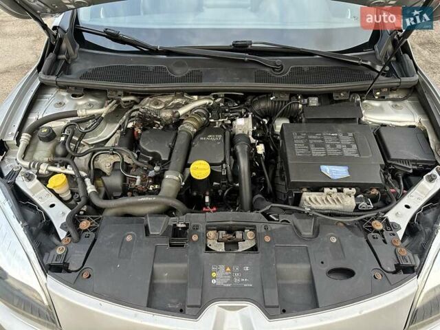 Сірий Рено Меган, об'ємом двигуна 1.46 л та пробігом 289 тис. км за 7800 $, фото 28 на Automoto.ua