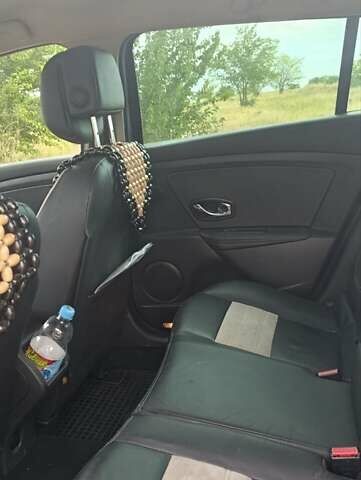 Серый Рено Меган, объемом двигателя 1.46 л и пробегом 245 тыс. км за 8250 $, фото 1 на Automoto.ua