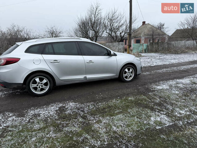 Сірий Рено Меган, об'ємом двигуна 1.5 л та пробігом 260 тис. км за 6900 $, фото 8 на Automoto.ua