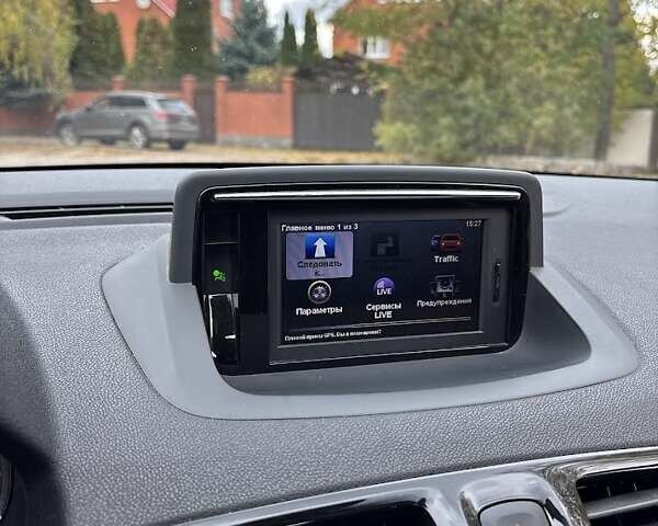 Сірий Рено Меган, об'ємом двигуна 1.46 л та пробігом 215 тис. км за 10300 $, фото 23 на Automoto.ua