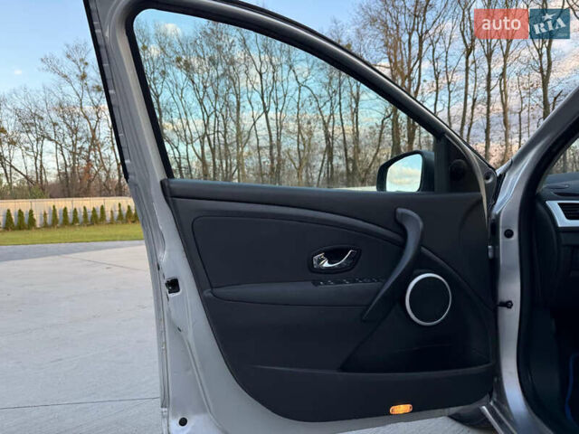 Серый Рено Меган, объемом двигателя 1.5 л и пробегом 184 тыс. км за 7500 $, фото 26 на Automoto.ua