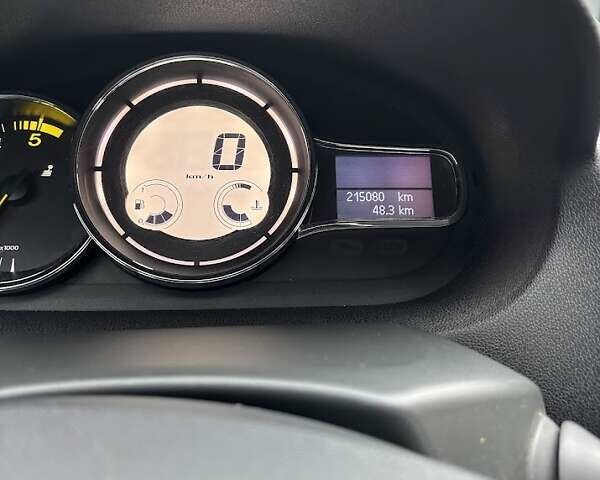 Сірий Рено Меган, об'ємом двигуна 1.46 л та пробігом 215 тис. км за 10300 $, фото 25 на Automoto.ua