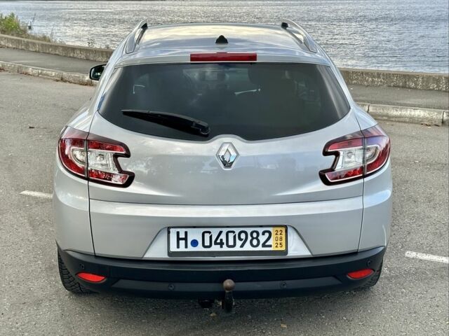 Серый Рено Меган, объемом двигателя 1.6 л и пробегом 277 тыс. км за 7000 $, фото 11 на Automoto.ua