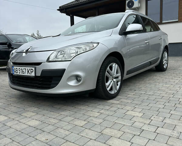 Сірий Рено Меган, об'ємом двигуна 1.46 л та пробігом 195 тис. км за 8500 $, фото 1 на Automoto.ua