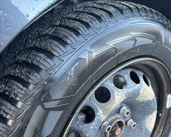 Сірий Рено Меган, об'ємом двигуна 1.46 л та пробігом 319 тис. км за 6500 $, фото 2 на Automoto.ua