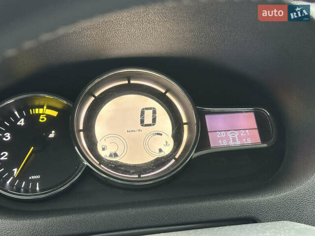 Сірий Рено Меган, об'ємом двигуна 1.46 л та пробігом 293 тис. км за 7800 $, фото 30 на Automoto.ua