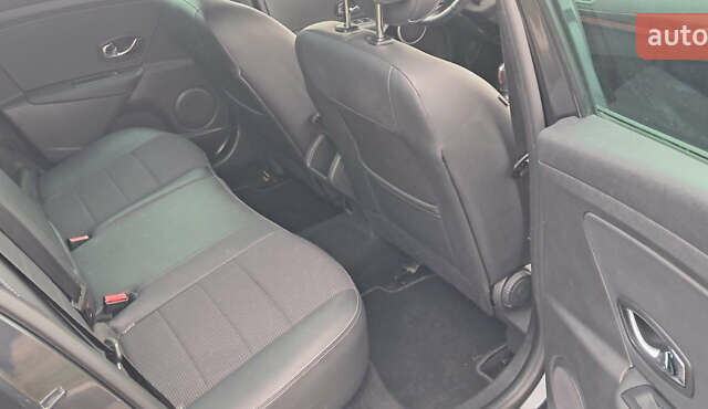 Серый Рено Меган, объемом двигателя 1.5 л и пробегом 225 тыс. км за 8899 $, фото 42 на Automoto.ua